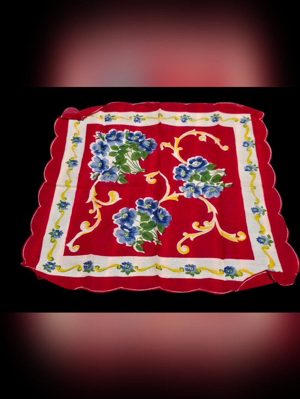 Vintage | 2 Floral Hankies